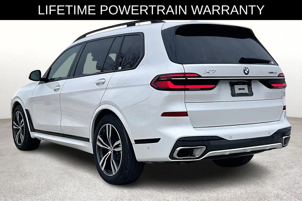 2025 BMW X7 xDrive40i M Sport
