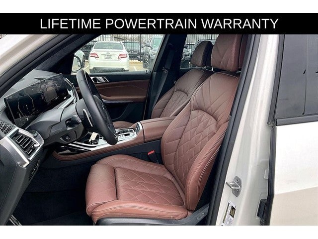 2025 BMW X7 xDrive40i M Sport