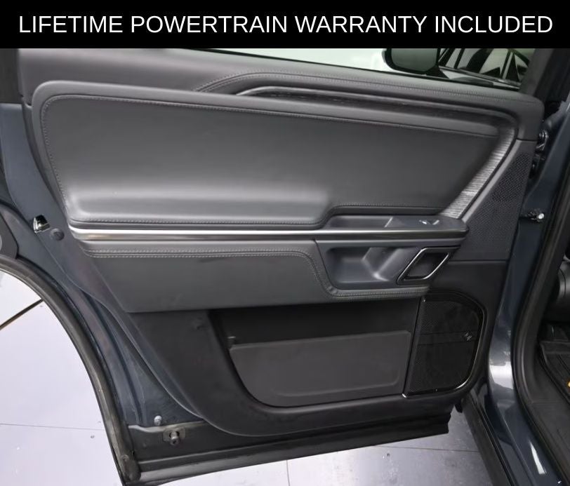 2023 Rivian R1S Adventure