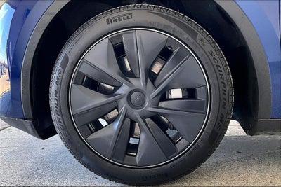 2025 Tesla Model Y Long Range