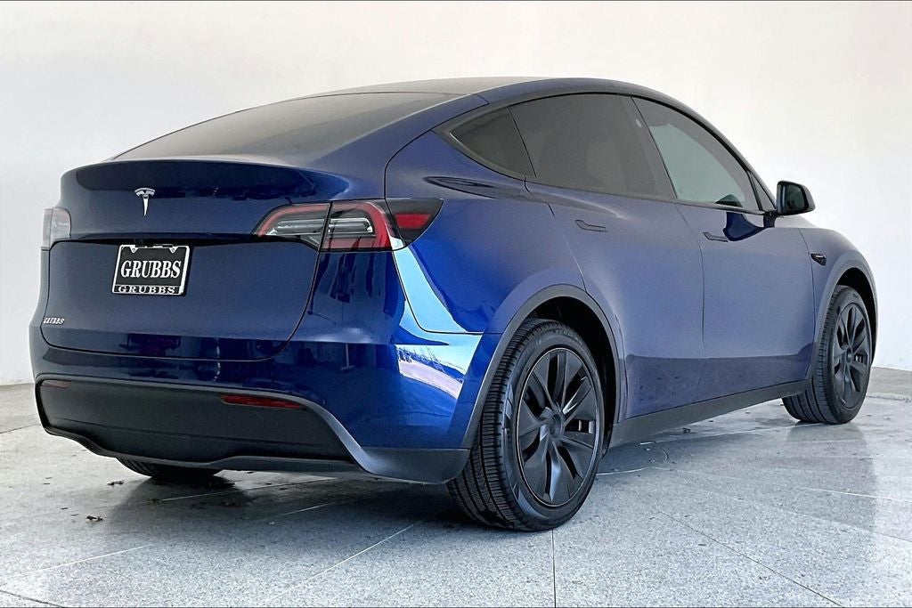 2025 Tesla Model Y Long Range