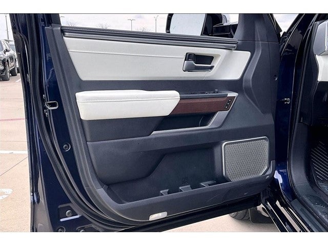 2024 Toyota Sequoia Capstone