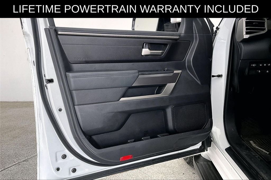 2023 Toyota Sequoia SR5