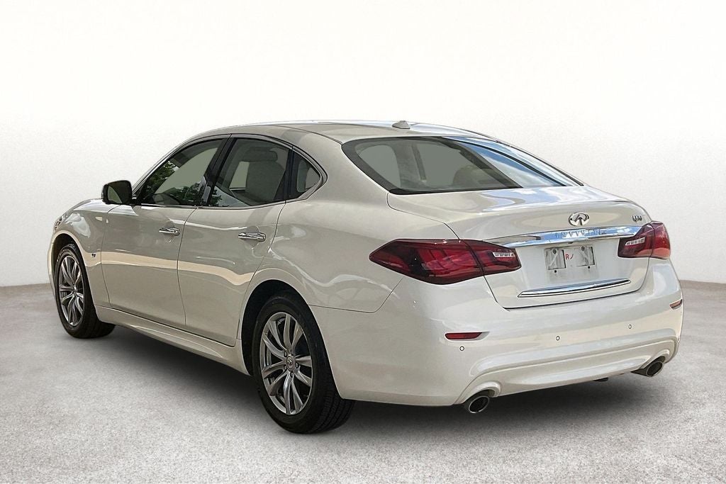 2015 INFINITI Q70 3.7