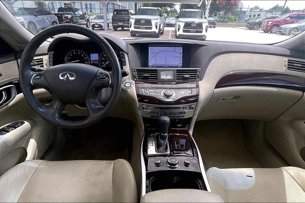 2015 INFINITI Q70 3.7