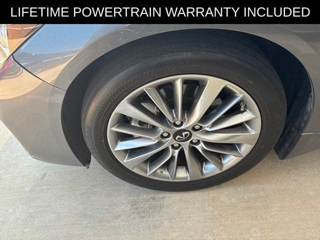 2023 INFINITI Q50 LUXE