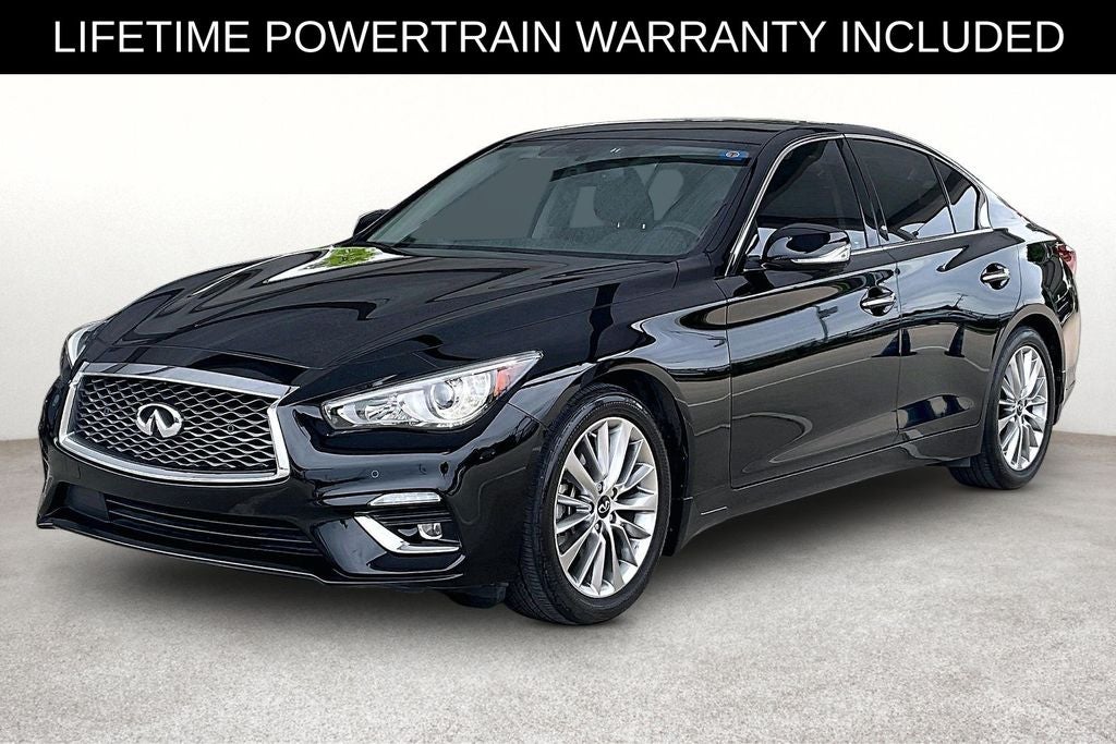 2023 INFINITI Q50 LUXE