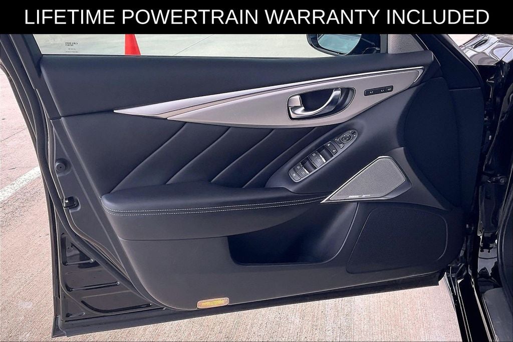 2023 INFINITI Q50 LUXE