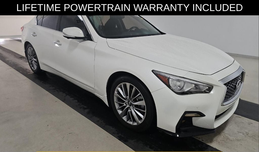 2023 INFINITI Q50 LUXE