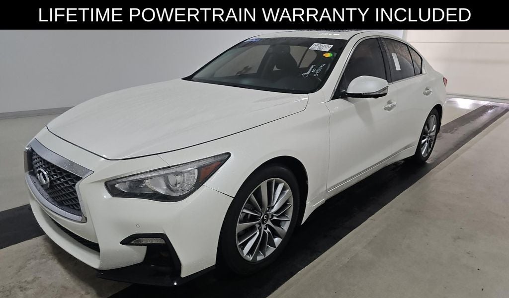 2023 INFINITI Q50 LUXE