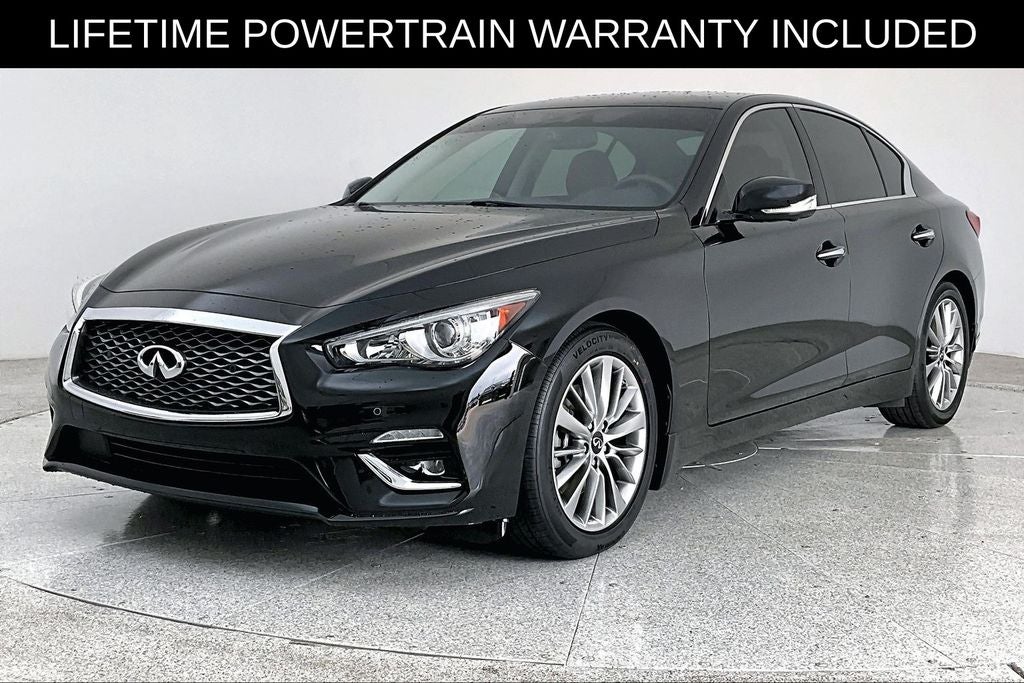 2023 INFINITI Q50 LUXE