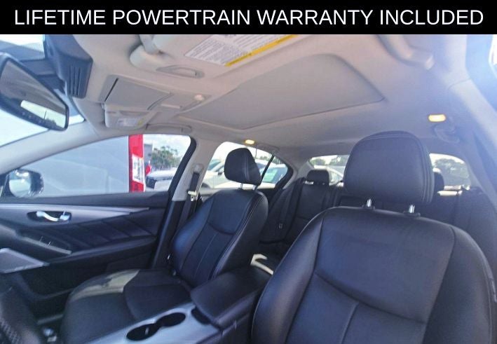 2023 INFINITI Q50 LUXE