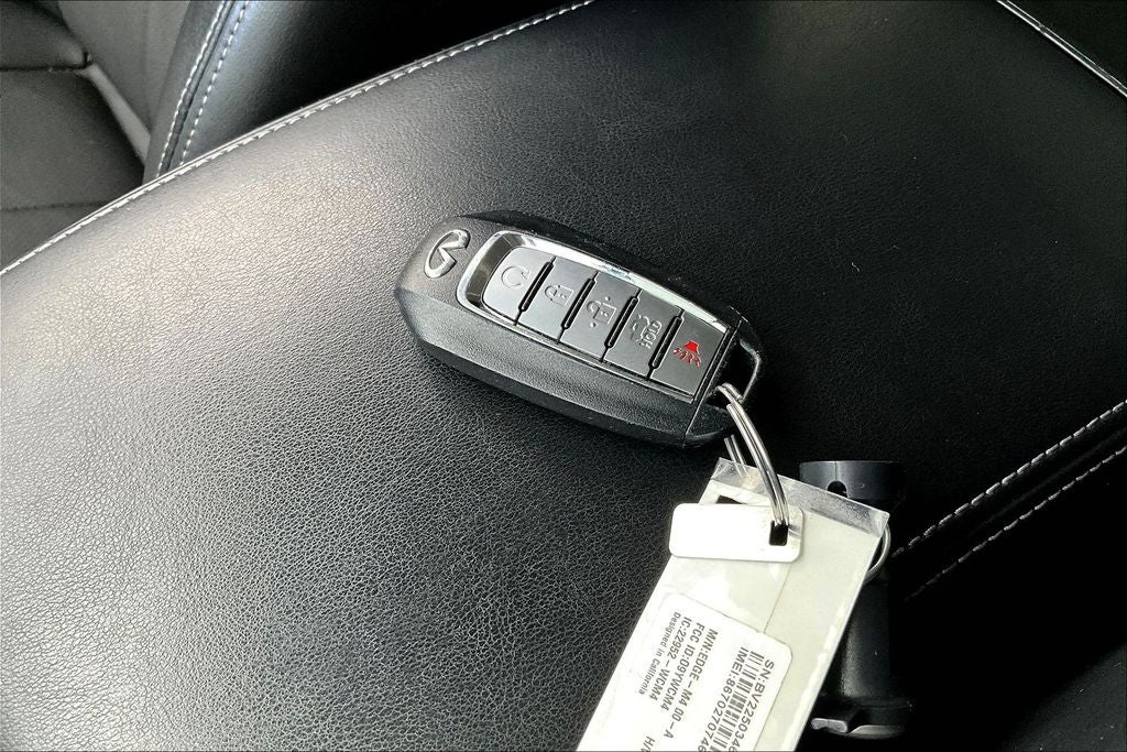 2023 INFINITI Q50 LUXE