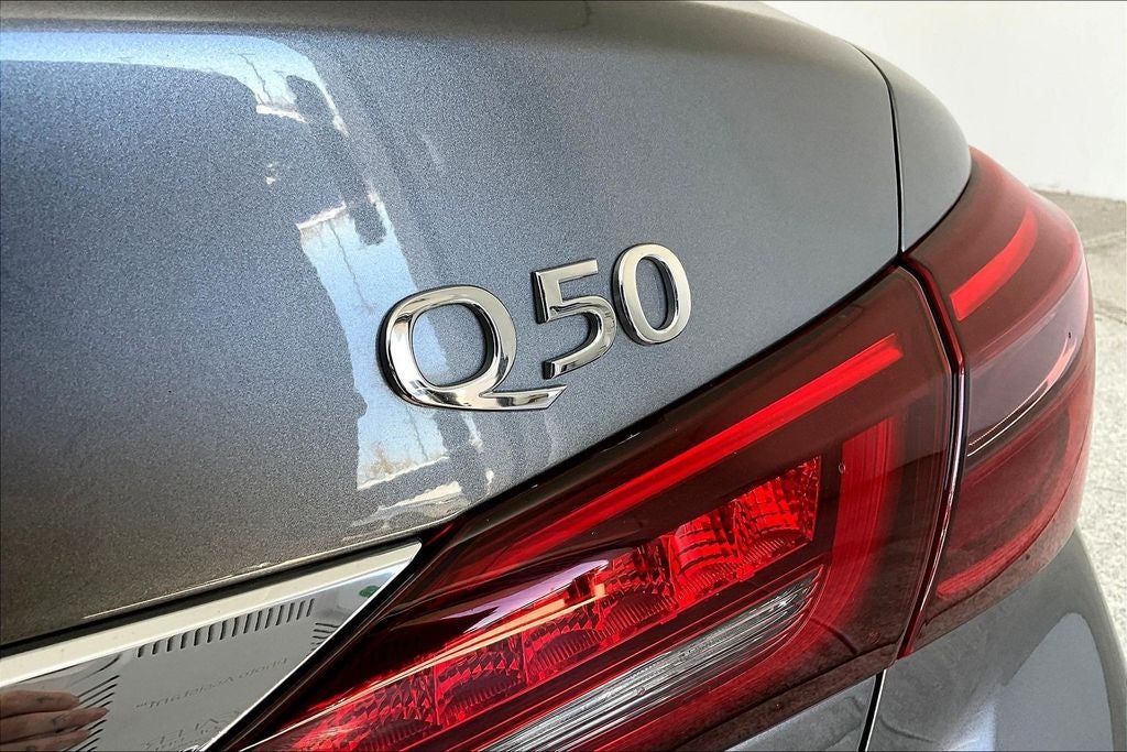 2023 INFINITI Q50 LUXE