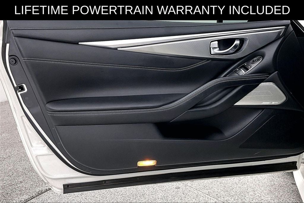 2022 INFINITI Q60 LUXE