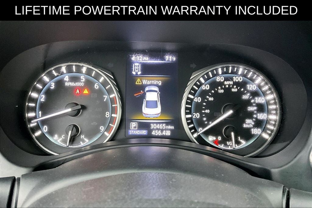 2022 INFINITI Q60 LUXE