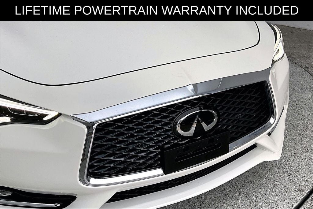 2022 INFINITI Q60 LUXE