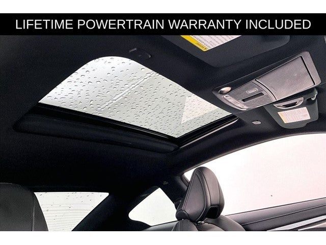 2022 INFINITI Q60 LUXE