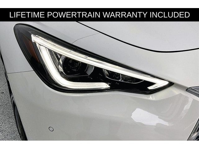 2022 INFINITI Q60 LUXE