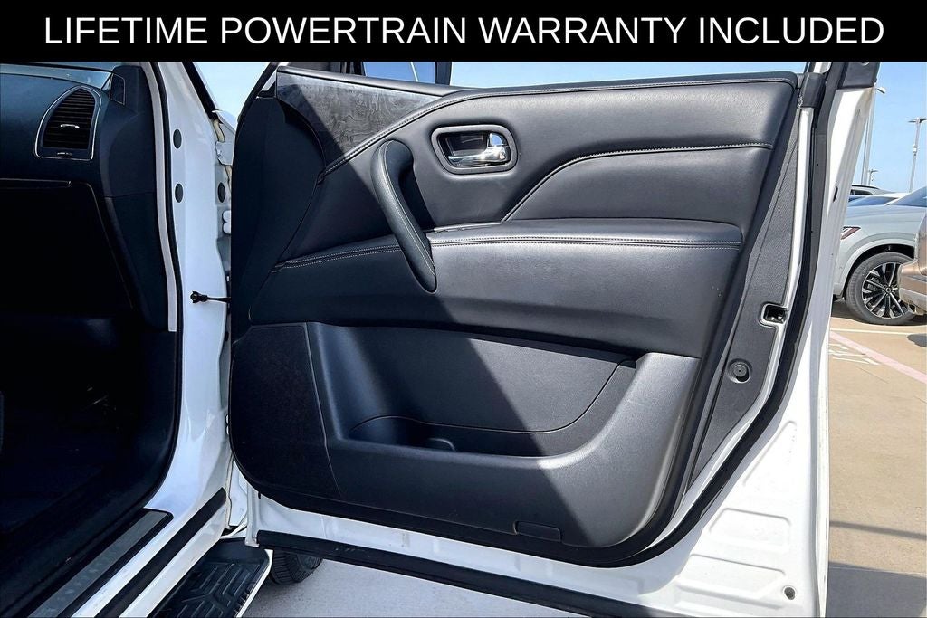 2024 INFINITI QX80 LUXE