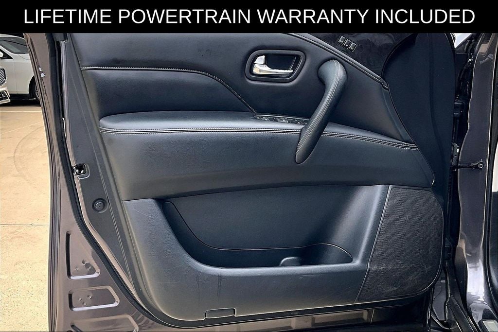 2024 INFINITI QX80 LUXE