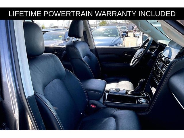 2024 INFINITI QX80 LUXE