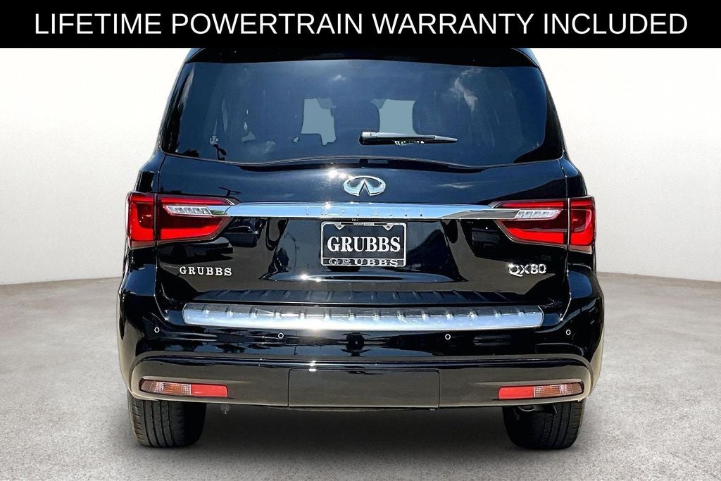 2023 INFINITI QX80 LUXE