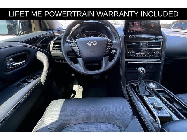 2023 INFINITI QX80 LUXE