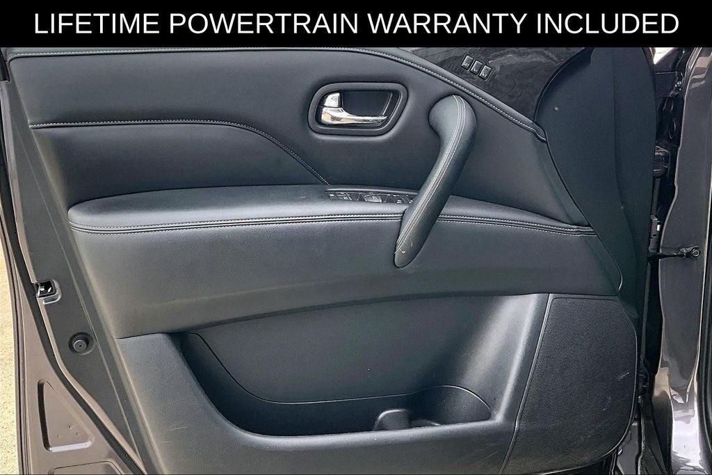 2022 INFINITI QX80 LUXE