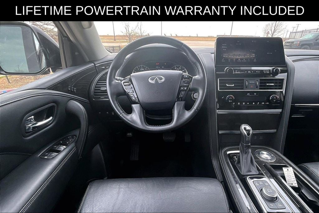 2022 INFINITI QX80 LUXE