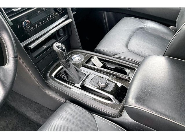 2022 INFINITI QX80 LUXE