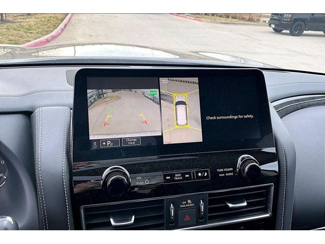 2022 INFINITI QX80 LUXE