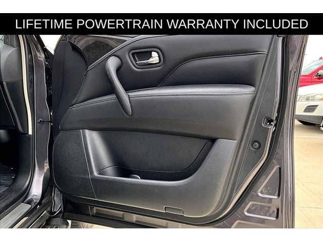 2022 INFINITI QX80 LUXE