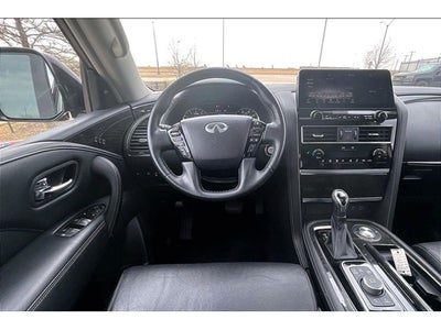 2022 INFINITI QX80 LUXE