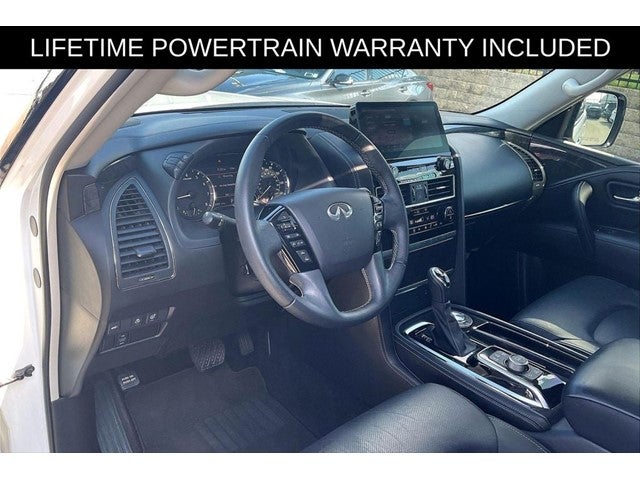 2023 INFINITI QX80 LUXE