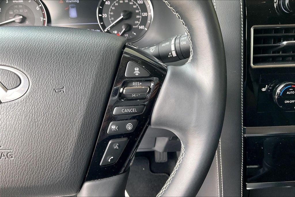 2024 INFINITI QX80 Premium Select