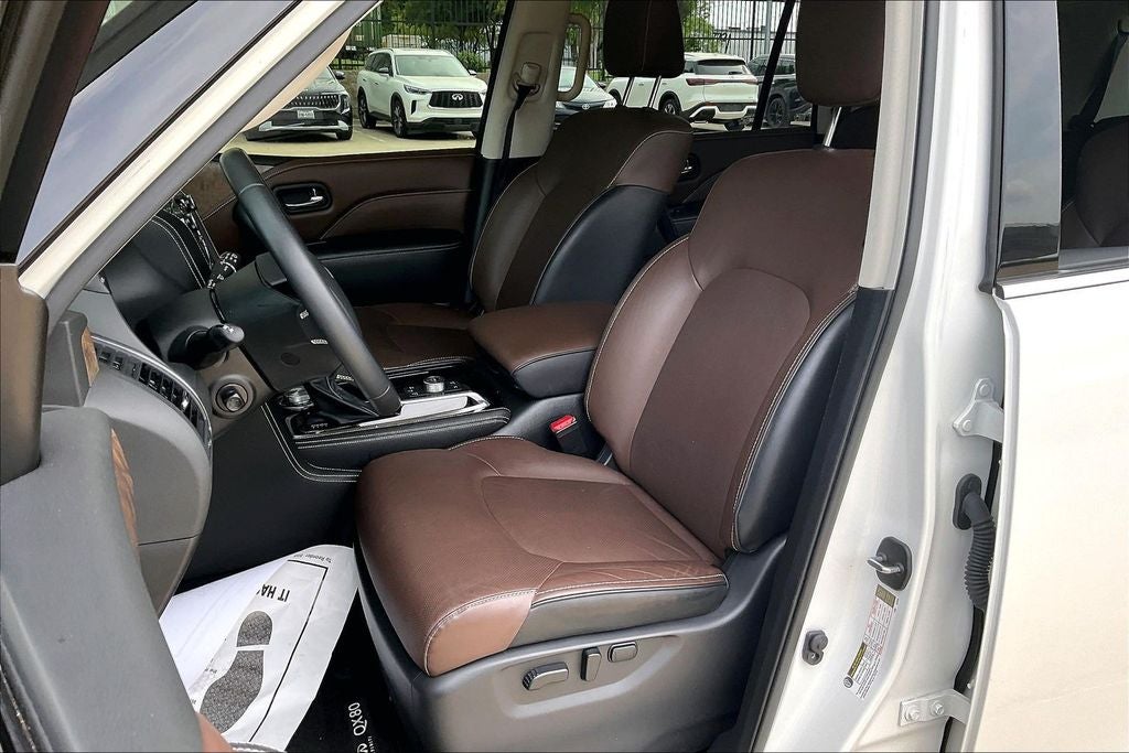 2024 INFINITI QX80 Premium Select
