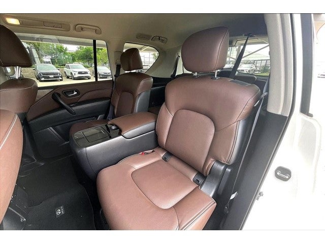 2024 INFINITI QX80 Premium Select