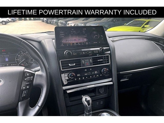 2024 INFINITI QX80 LUXE