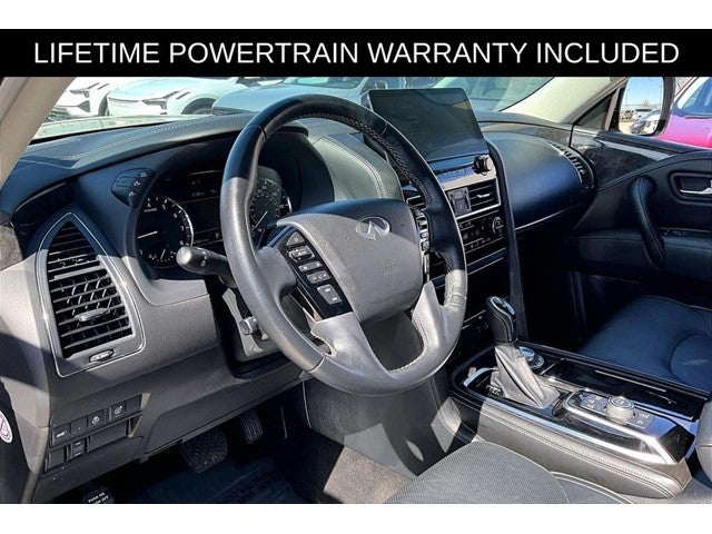 2024 INFINITI QX80 LUXE