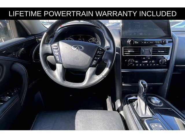 2024 INFINITI QX80 LUXE
