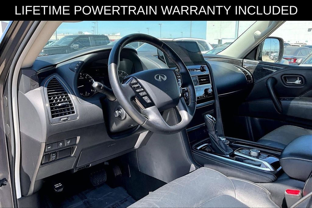 2024 INFINITI QX80 LUXE