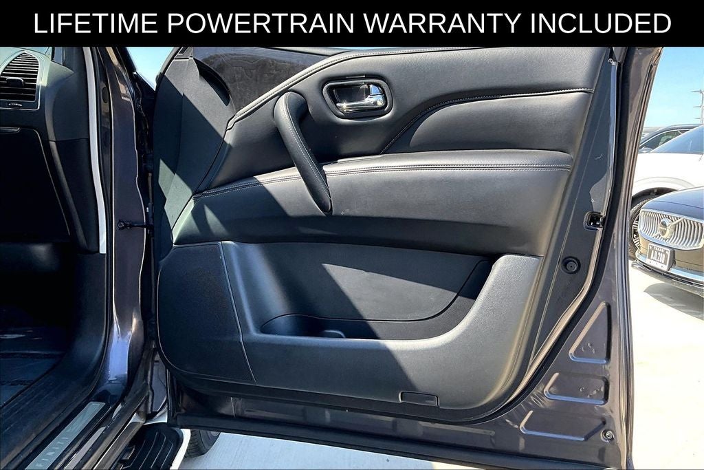 2024 INFINITI QX80 LUXE