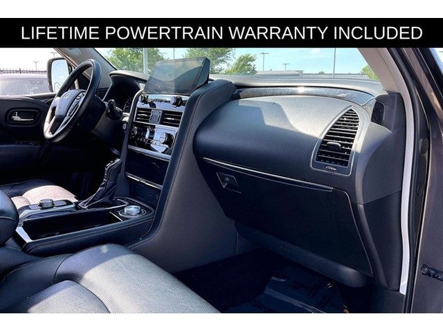 2024 INFINITI QX80 LUXE