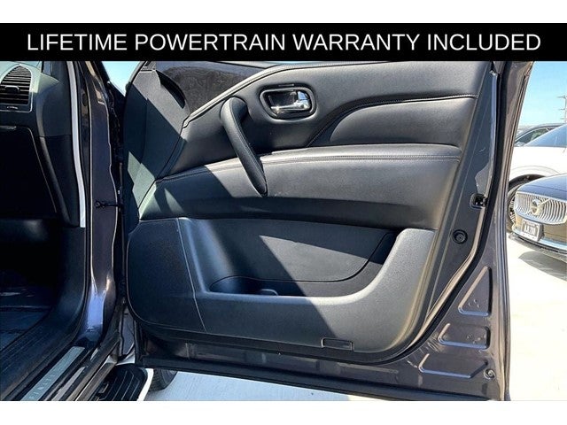 2024 INFINITI QX80 LUXE