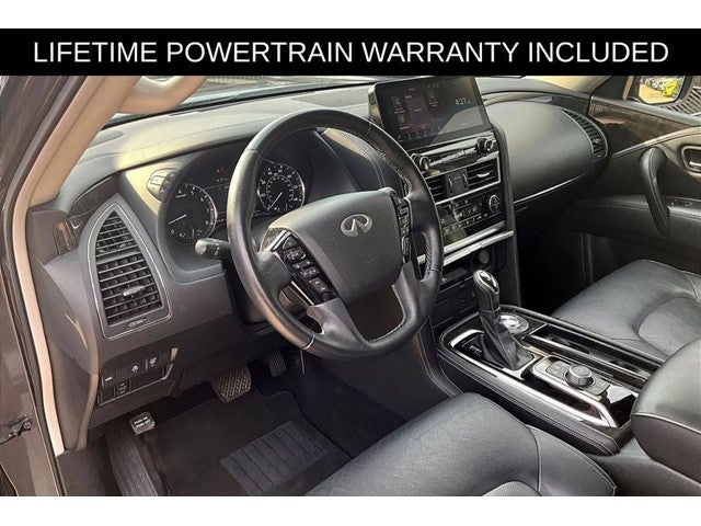 2024 INFINITI QX80 LUXE