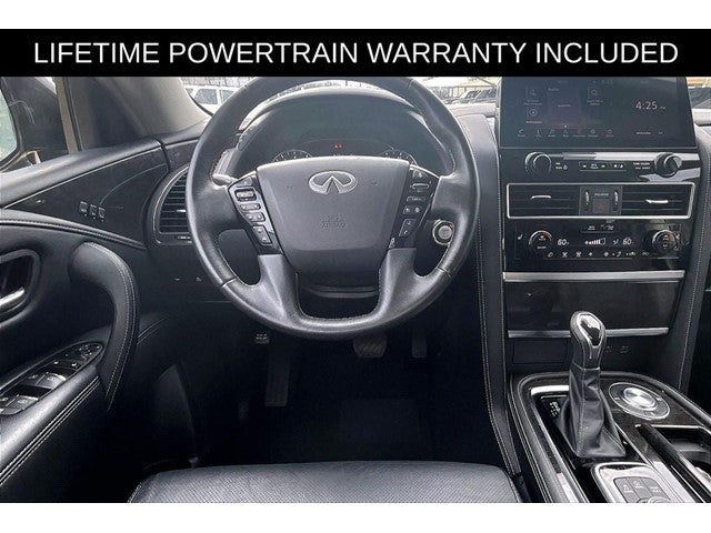 2024 INFINITI QX80 LUXE