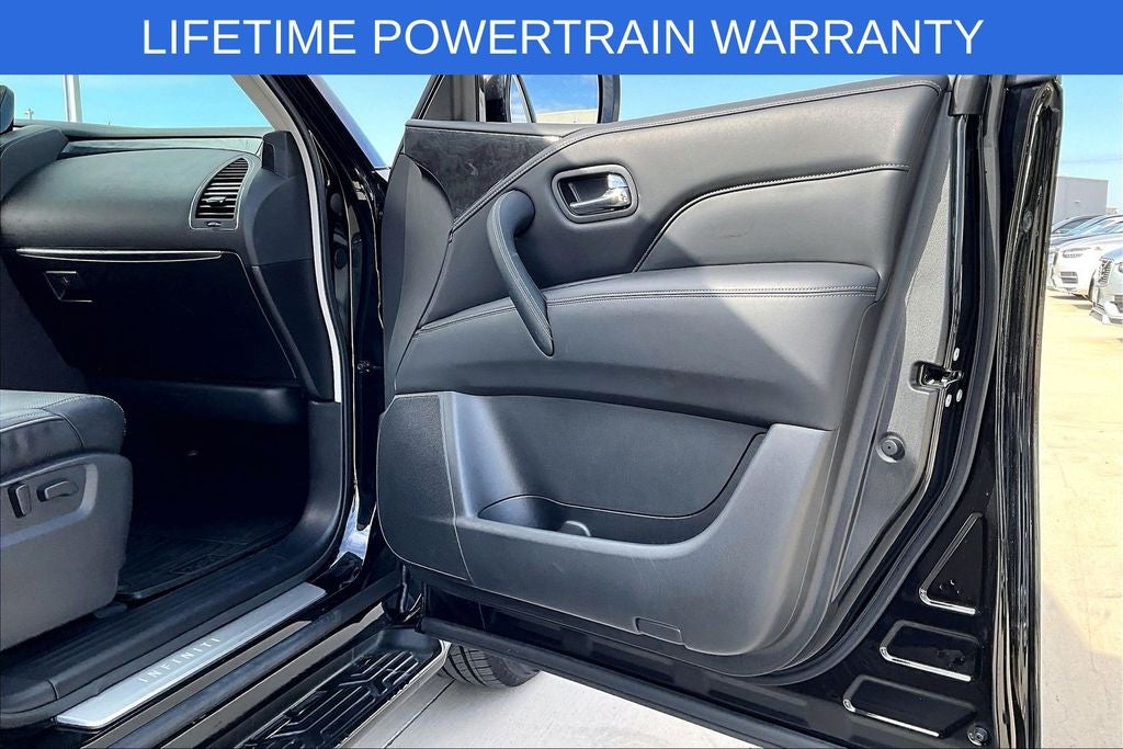 2024 INFINITI QX80 LUXE