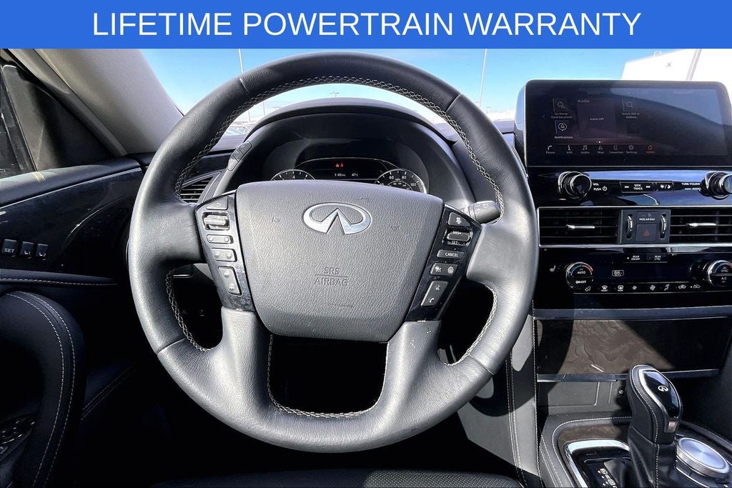 2024 INFINITI QX80 LUXE