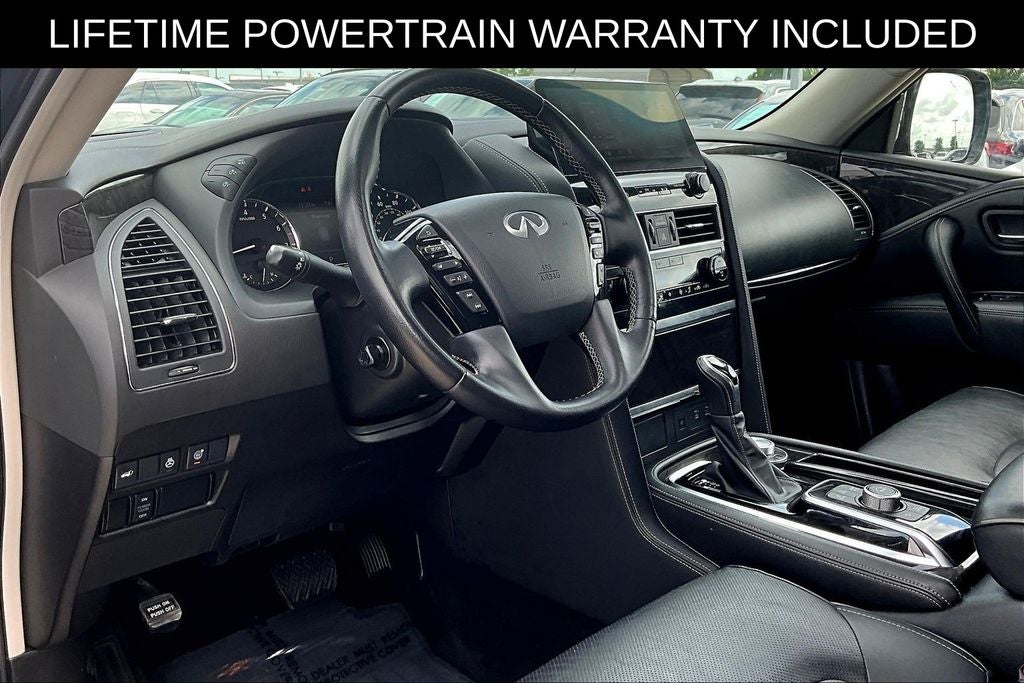 2024 INFINITI QX80 LUXE